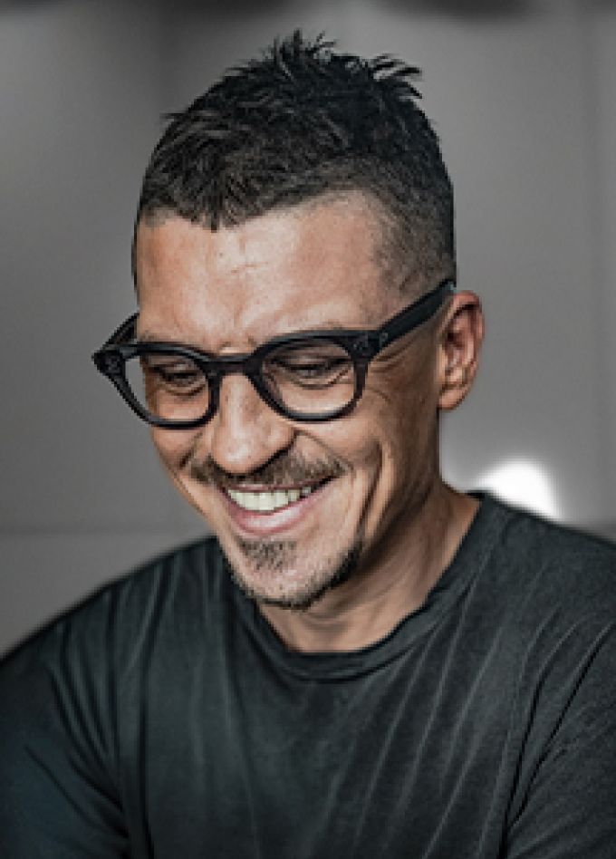 Антон Беляев и Therr Maitz